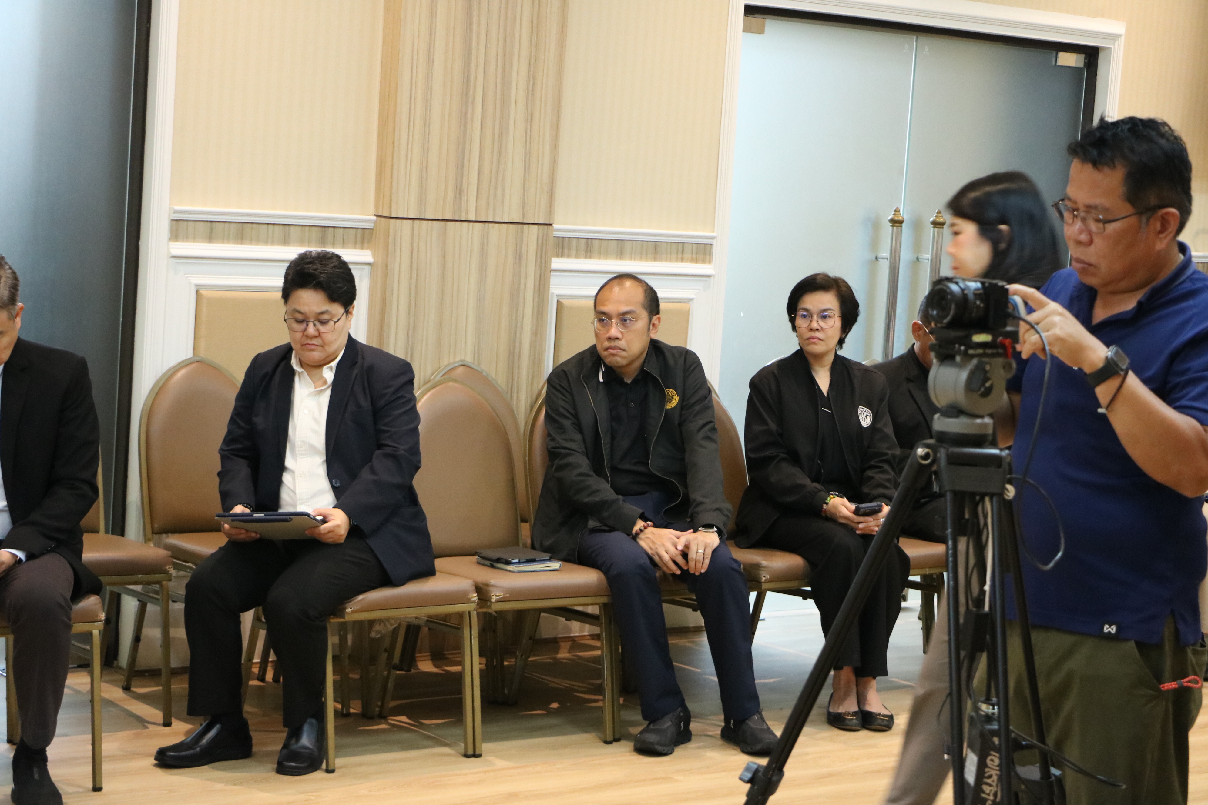 title - ส.ป.ก. ร่วมแถลงข่าวรายงานสถานการณ์น้ำ กระทรวงเกษตรและสหกรณ์